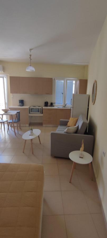 Nicol'S Apartment Ermoupoli Buitenkant foto